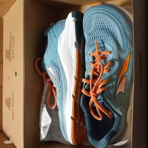 Altra Paradigm 6 Size 10